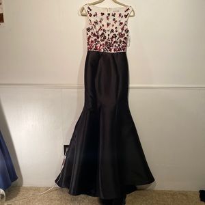 Cinderella Red Sequin White Top and Black Satin Bottom Size 4 Prom Dress